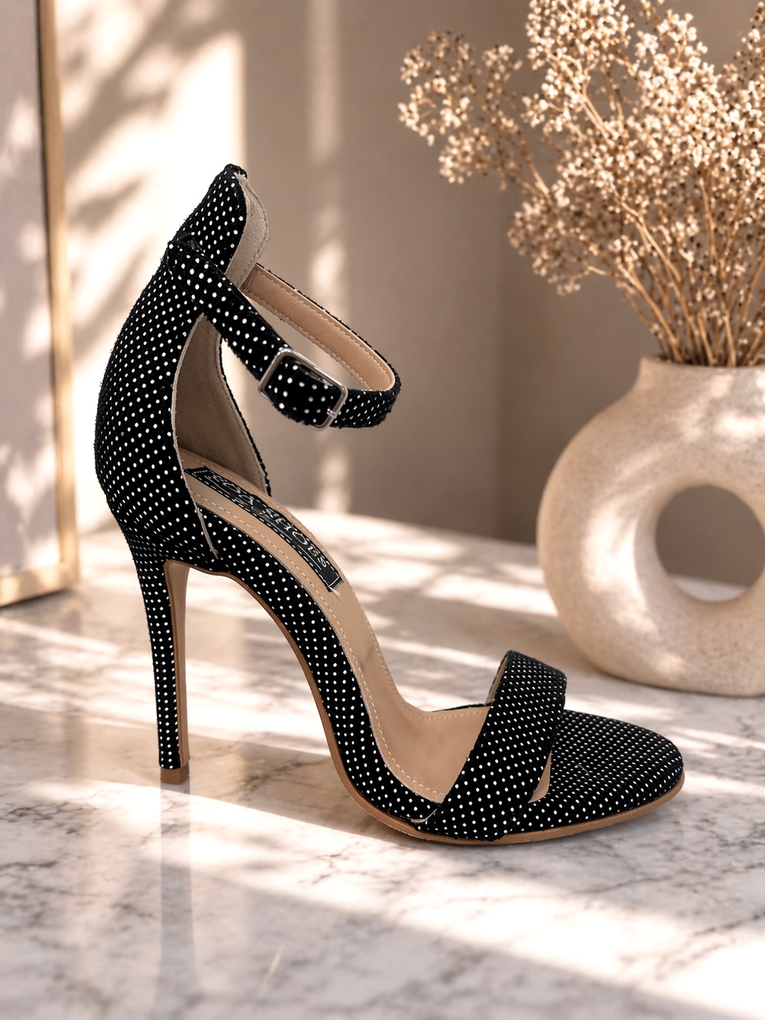 Sandale Lariss Piele Intoarsa Negru cu Buline Albe